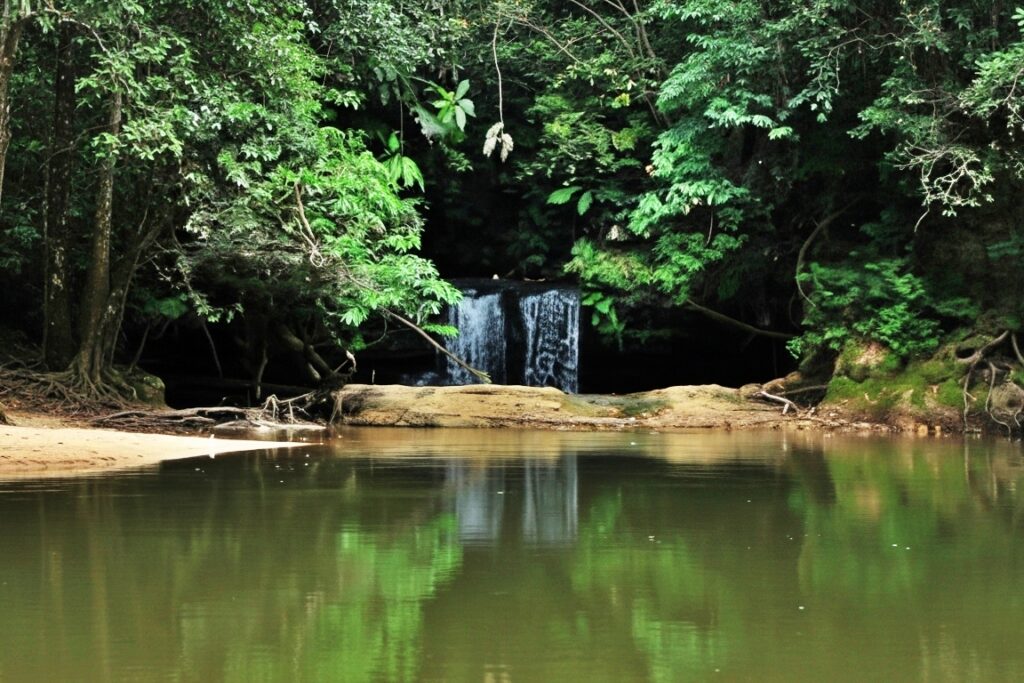 Serra Do Divisor: Um Paraíso Selvagem Pouco Conhecido No Acre 4 cachoeira pirapora 1