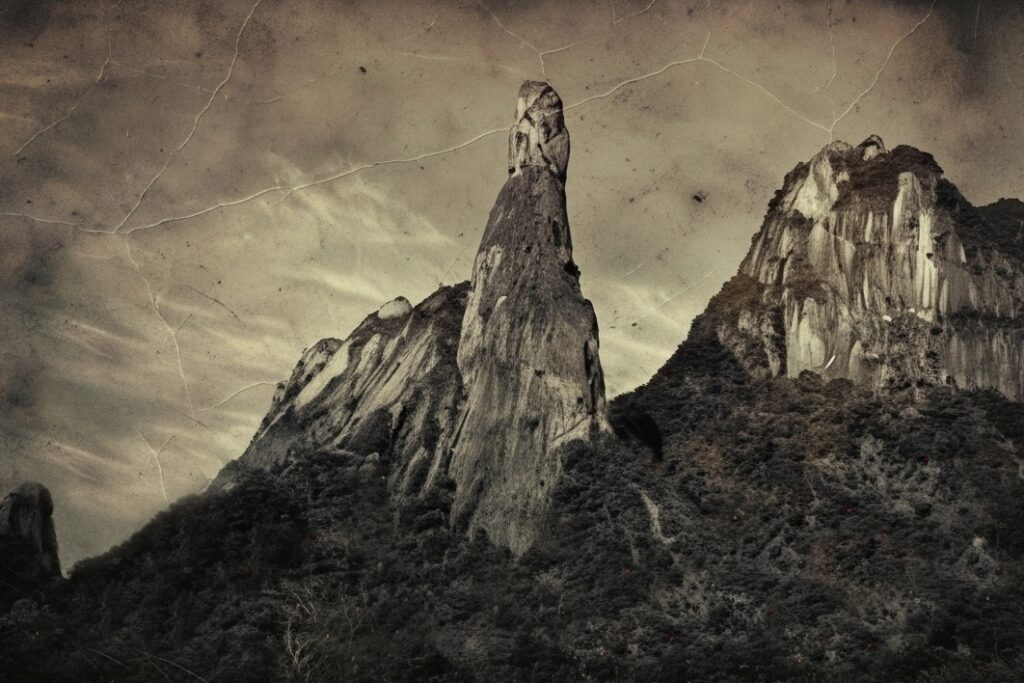 História do Montanhismo no Brasil: As Primeiras Ascensões e Seus Desafios 3 Foto antiga do Dedo de Deus