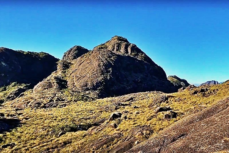 pico dos marins visto da trilha 1